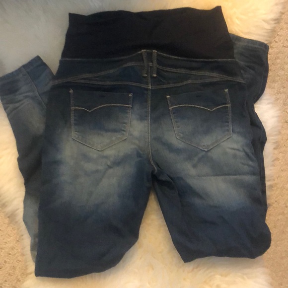 Small Thyme Maternity Jeans - Picture 2 of 3